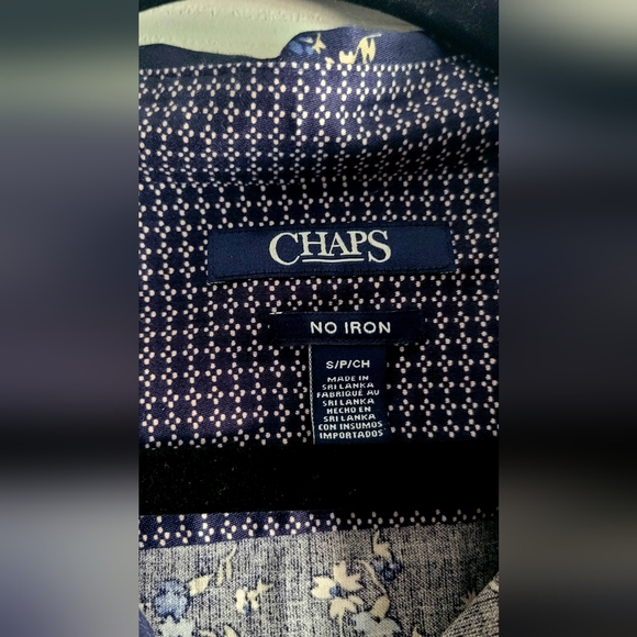 Chaps No Iron Button-up NWT - Picture 4 of 5